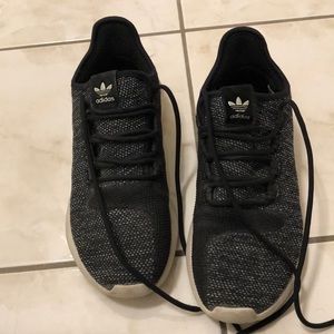 Adidas tubular shadows